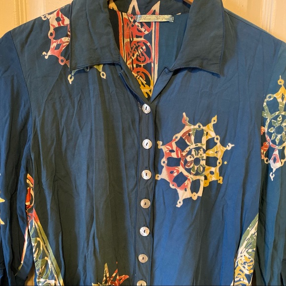 Blue Sky women’s button up 3/4 sleeve Hawaiian style printed button up top - L - Picture 3 of 12